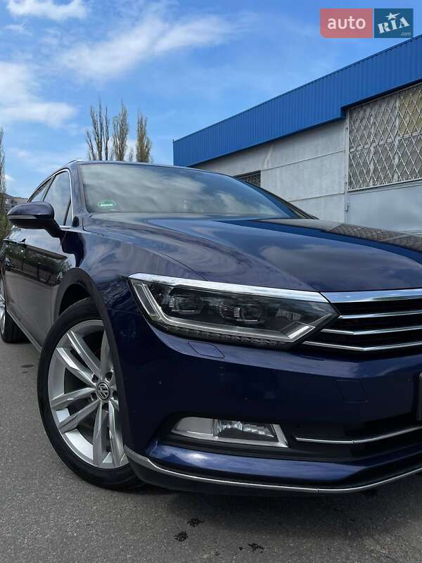 Универсал Volkswagen Passat 2018 в Кременчуге фото 3 Универсал Volkswagen Passat 2018 в Кременчуге