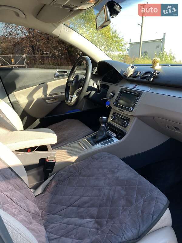 Седан Volkswagen Passat 2009 в Виноградове фото 12 Седан Volkswagen Passat 2009 в Виноградове
