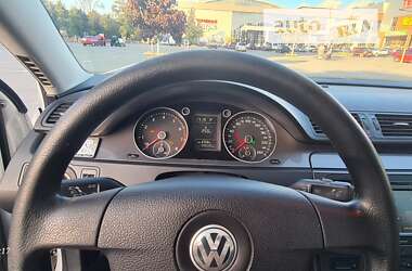 Седан Volkswagen Passat 2009 в Броварах