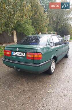 Седан Volkswagen Passat 1995 в Львові