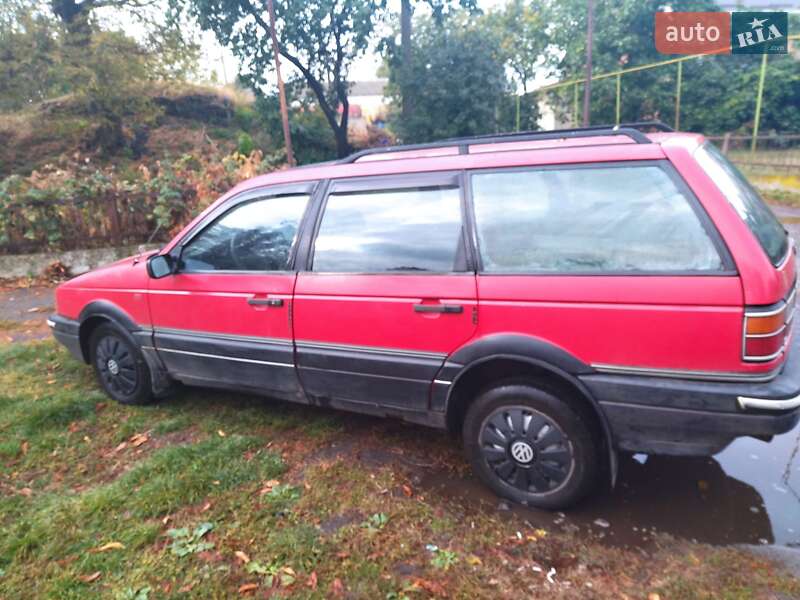 Універсал Volkswagen Passat 1989 в Подільську