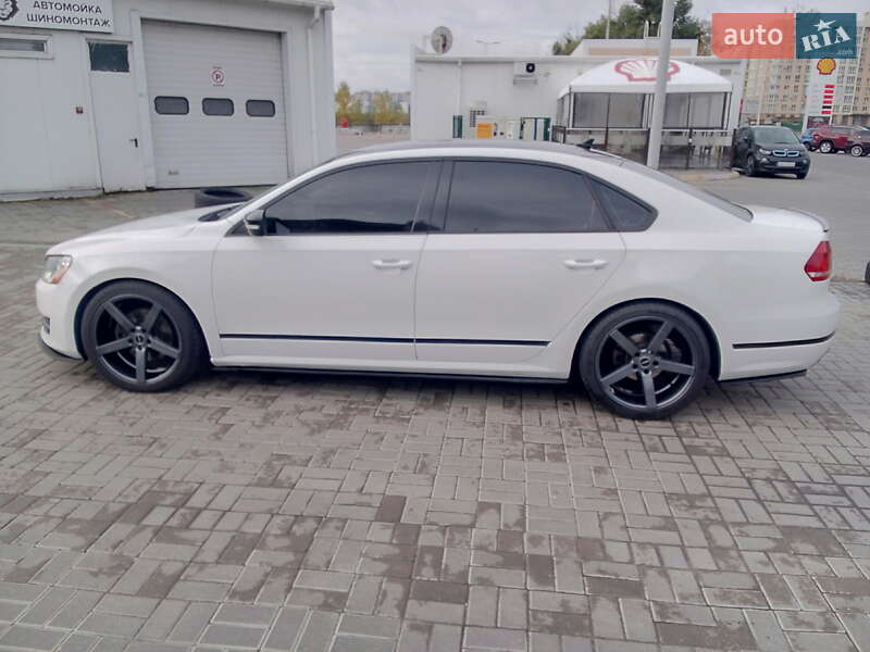 Седан Volkswagen Passat 2014 в Софиевской Борщаговке