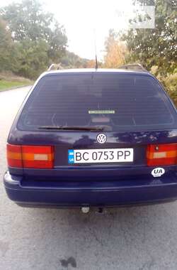 Універсал Volkswagen Passat 1996 в Львові