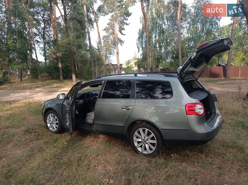 Універсал Volkswagen Passat 2007 в Зарічному