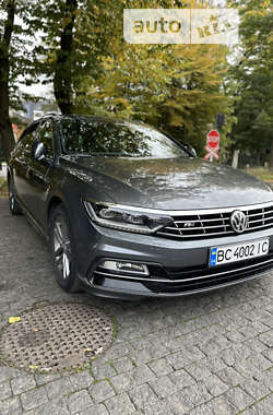 Универсал Volkswagen Passat 2015 в Львове