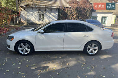 Седан Volkswagen Passat 2012 в Миколаєві