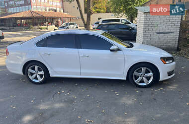 Седан Volkswagen Passat 2012 в Миколаєві