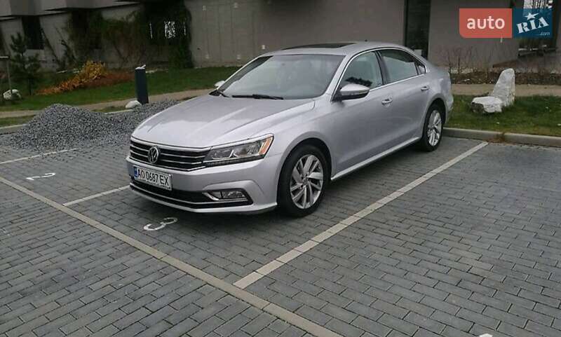Седан Volkswagen Passat 2017 в Рахове