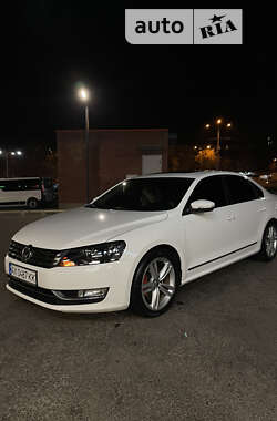 Седан Volkswagen Passat 2014 в Харькове