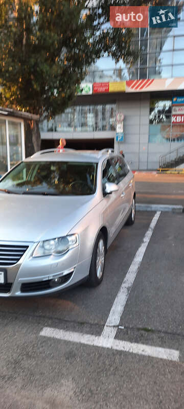 Універсал Volkswagen Passat 2007 в Києві