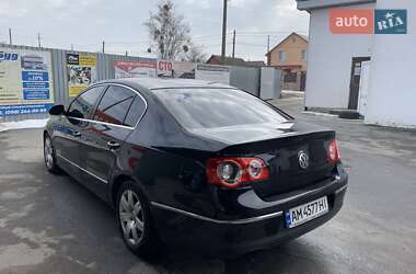 Седан Volkswagen Passat 2006 в Корсуне-Шевченковском