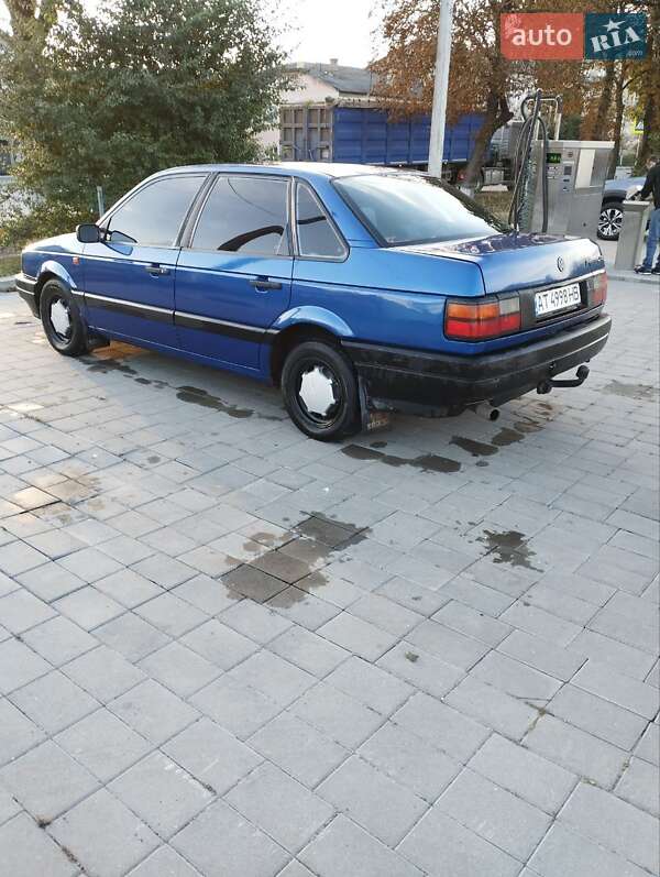 Седан Volkswagen Passat 1992 в Рогатині