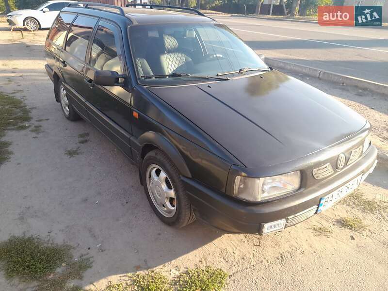 Универсал Volkswagen Passat 1993 в Кропивницком