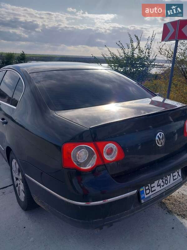 Седан Volkswagen Passat 2006 в Вознесенске