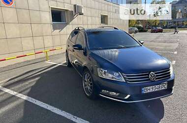 Универсал Volkswagen Passat 2011 в Николаеве