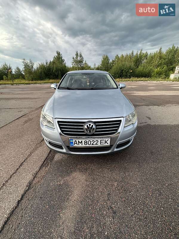 Седан Volkswagen Passat 2007 в Житомире
