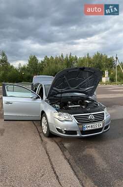 Седан Volkswagen Passat 2007 в Житомире