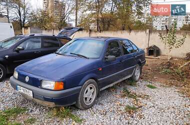Седан Volkswagen Passat 1991 в Запорожье