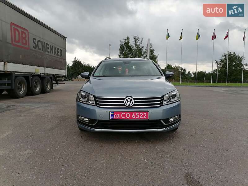 Універсал Volkswagen Passat 2011 в Києві