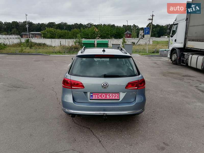 Універсал Volkswagen Passat 2011 в Києві