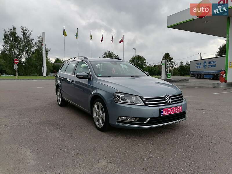 Універсал Volkswagen Passat 2011 в Києві
