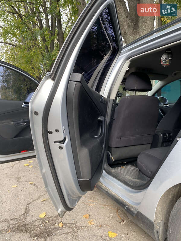 Универсал Volkswagen Passat 2006 в Днепре