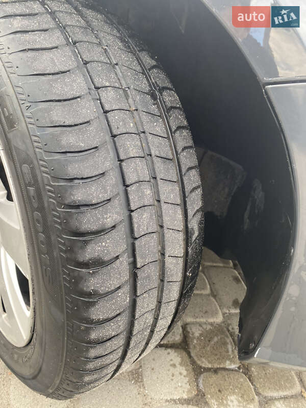 Универсал Volkswagen Passat 2013 в Жовкве