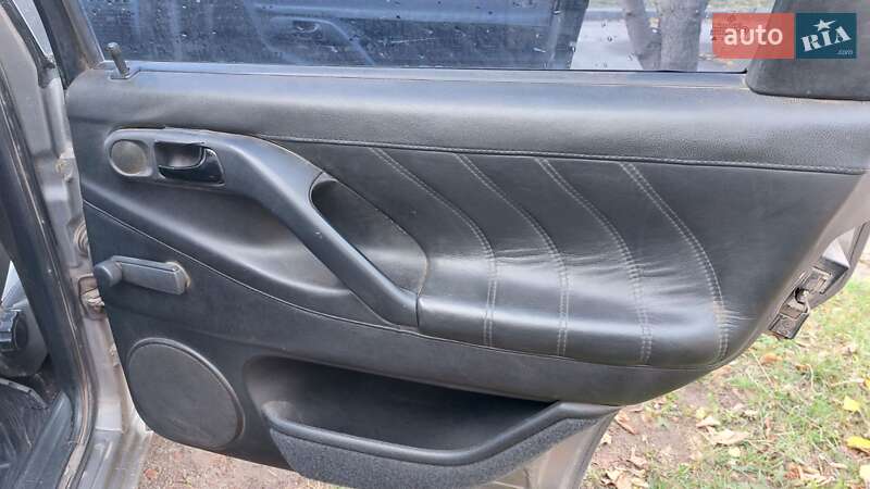 Седан Volkswagen Passat 1993 в Харькове фото 20 Седан Volkswagen Passat 1993 в Харькове