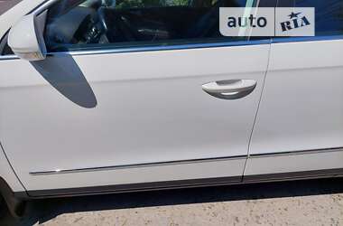 Универсал Volkswagen Passat 2009 в 