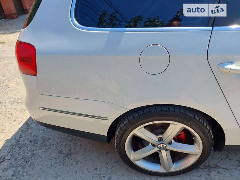 Універсал Volkswagen Passat 2009 в Одесі