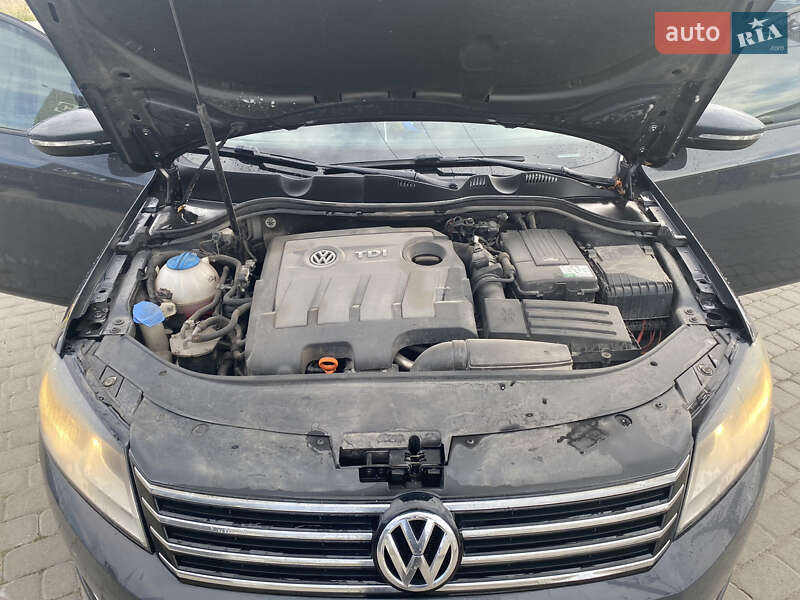 Универсал Volkswagen Passat 2013 в Жовкве