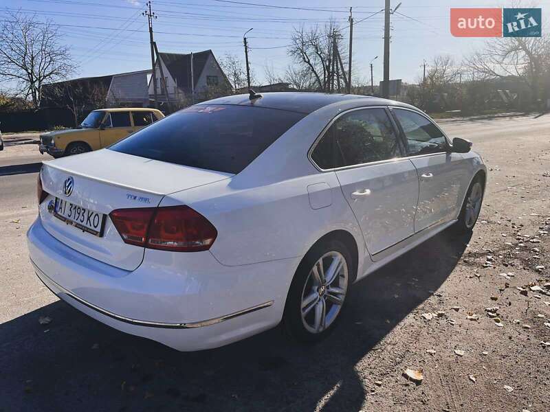 Седан Volkswagen Passat 2013 в Києві