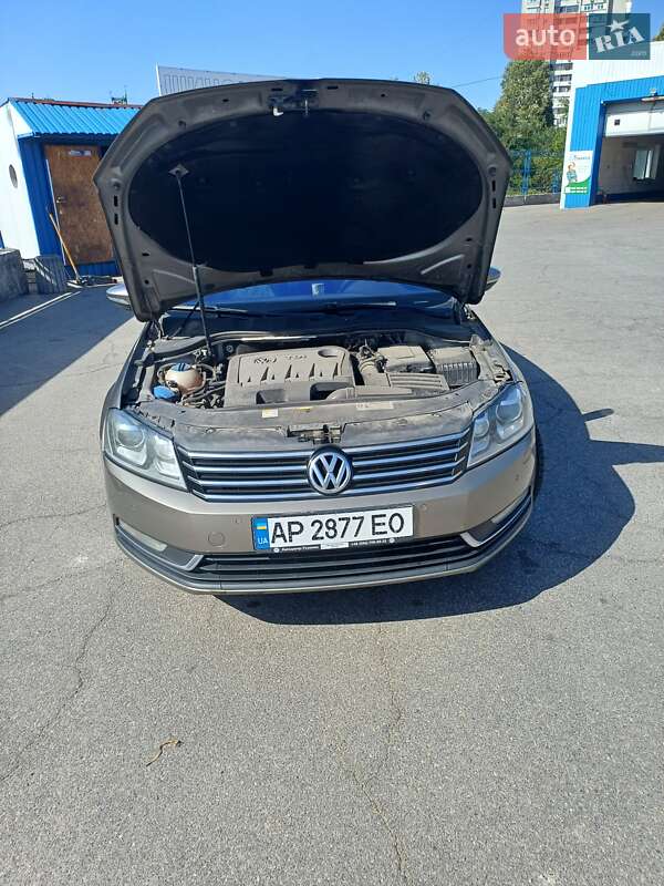 Универсал Volkswagen Passat 2014 в Запорожье