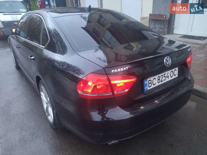 Седан Volkswagen Passat 2013 в Буске