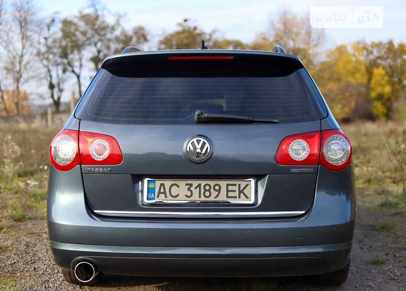 Універсал Volkswagen Passat 2010 в Луцьку