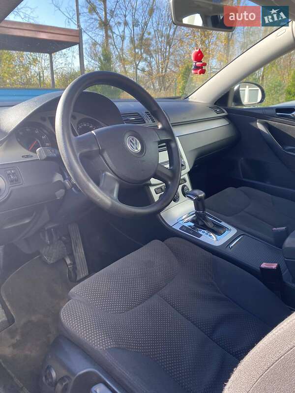 Універсал Volkswagen Passat 2007 в Луцьку
