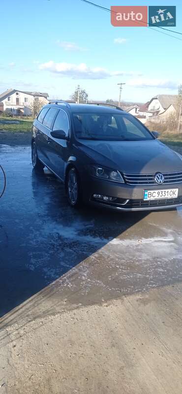 Універсал Volkswagen Passat 2011 в Стрию