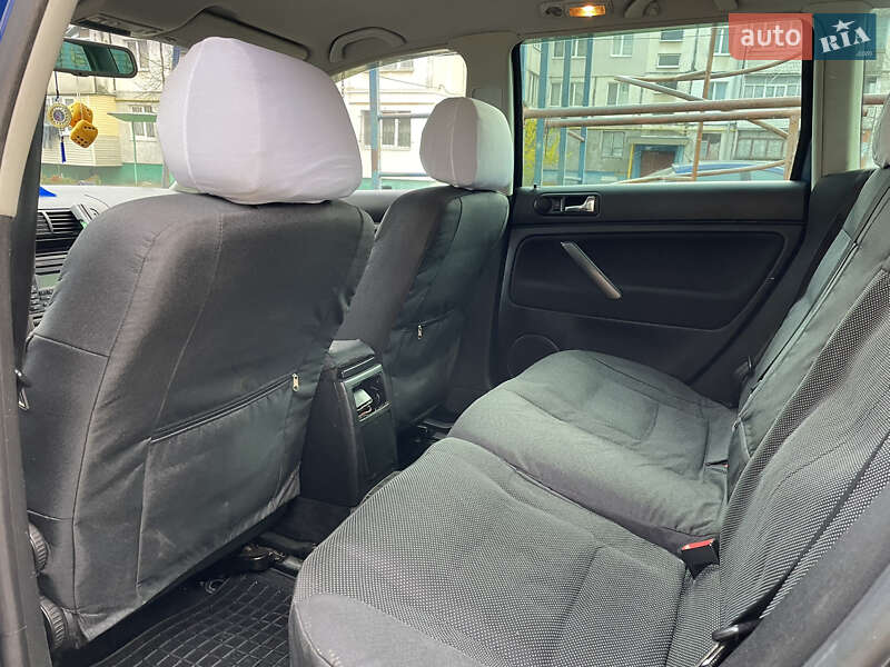 Универсал Volkswagen Passat 2003 в Житомире