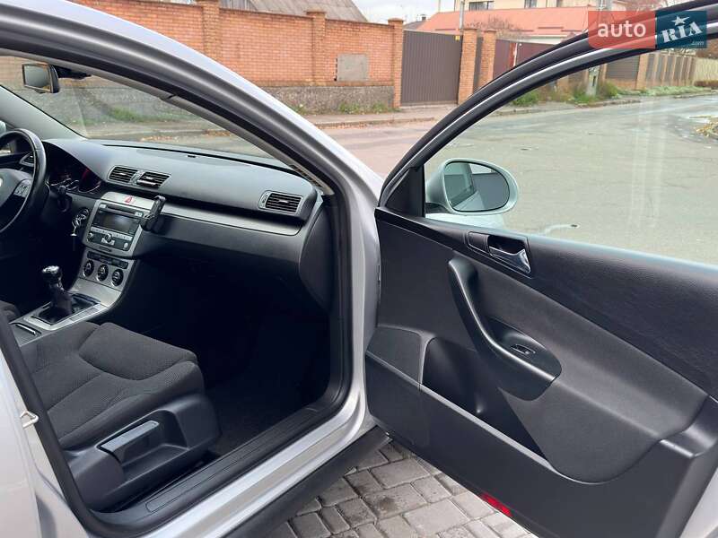 Універсал Volkswagen Passat 2007 в Києві