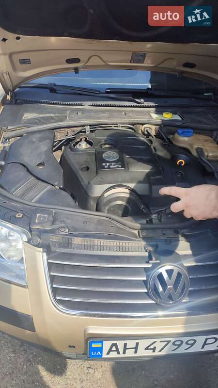 Універсал Volkswagen Passat 2003 в Краматорську