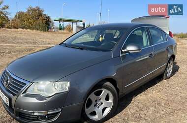 Седан Volkswagen Passat 2006 в Одессе