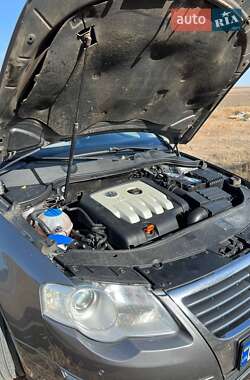 Седан Volkswagen Passat 2006 в 