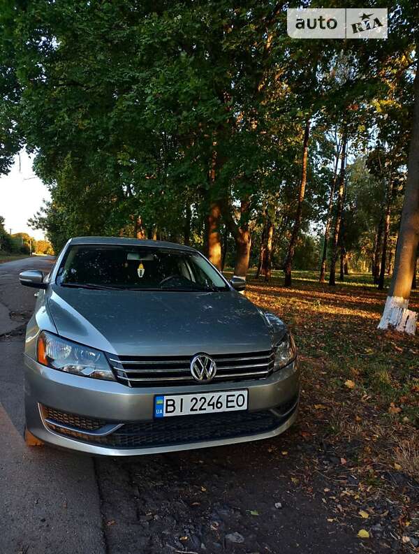 Седан Volkswagen Passat 2014 в Хороле