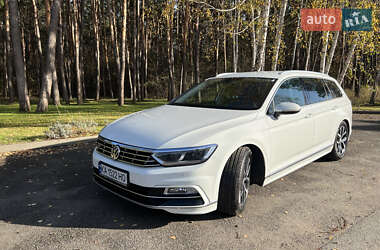 Универсал Volkswagen Passat 2015 в Киеве