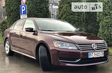 Седан Volkswagen Passat 2013 в Івано-Франківську