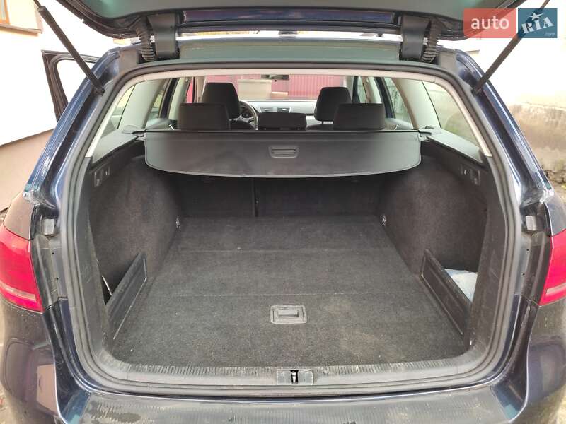 Універсал Volkswagen Passat 2011 в Львові