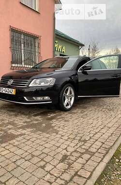 Универсал Volkswagen Passat 2013 в 