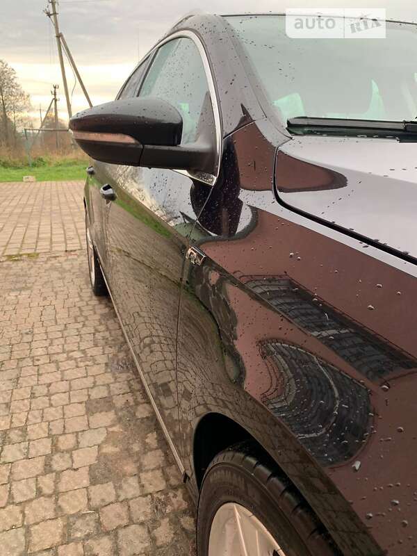 Универсал Volkswagen Passat 2013 в Калуше