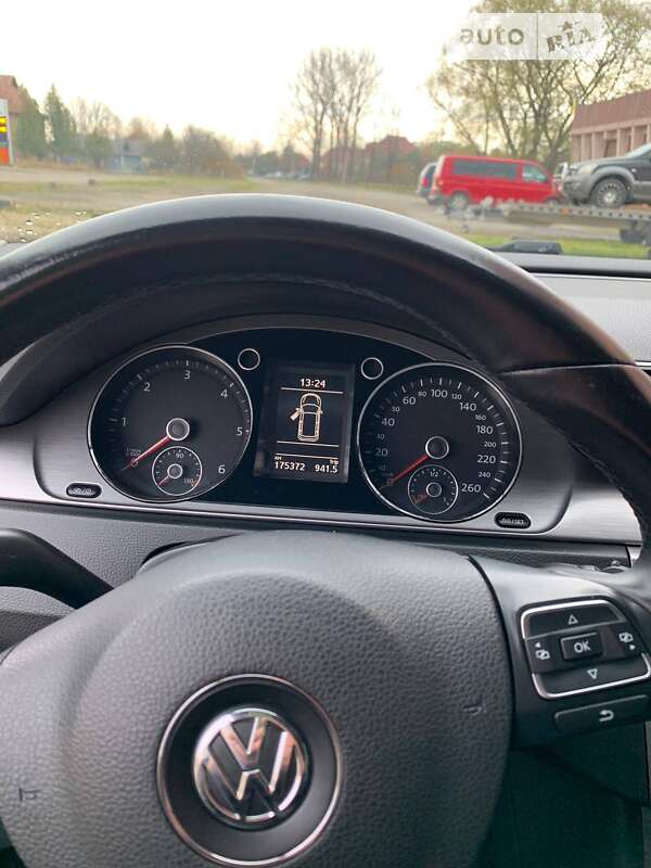 Универсал Volkswagen Passat 2013 в Калуше