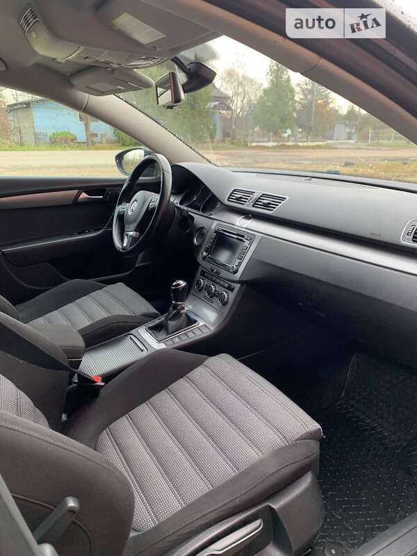 Универсал Volkswagen Passat 2013 в Калуше